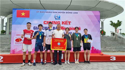 Trường THPT Vân Nội ghi dấu ấn với thành tích vô cùng xuất sắc trong giải chạy Báo Hà Nội Mới Vì Hòa Binh- Lần thứ 47